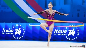 aa q neumann julia aut sfe02557 copia simone ferraro ph